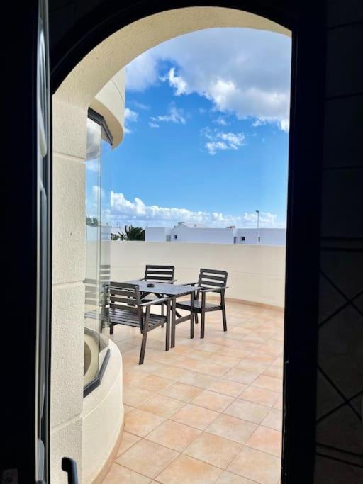 Riviera Park 7A - Air Con- Wi-Fi- Uk Channels- 5 Minutes Walking From The Sea Apartamento Tías Exterior foto